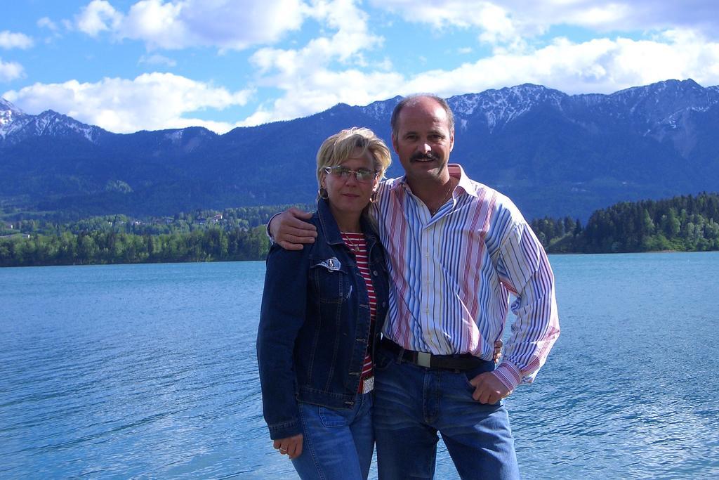 Pension Seerose Дроболлах-ам-Фаакер-Зее Экстерьер фото